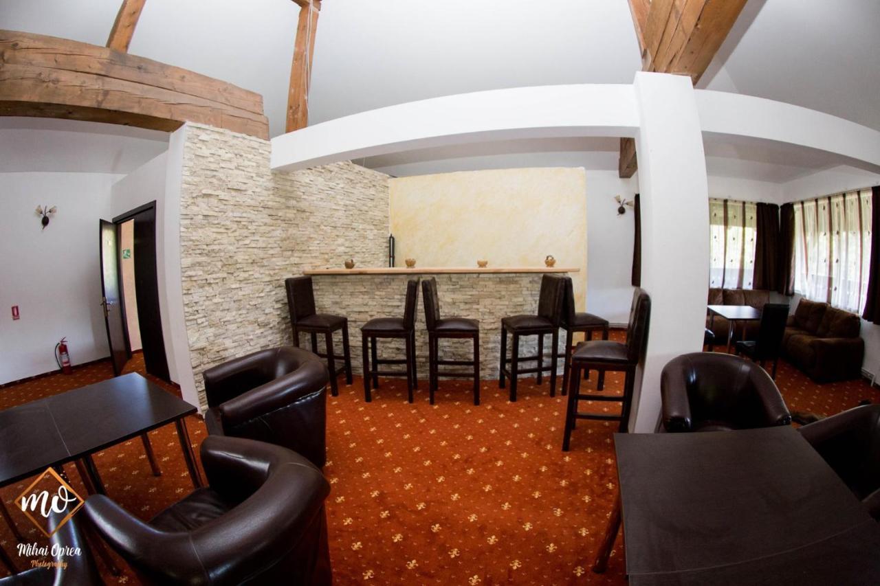 Hanul Simon Pensiune & Restaurant Törcsvár Kültér fotó