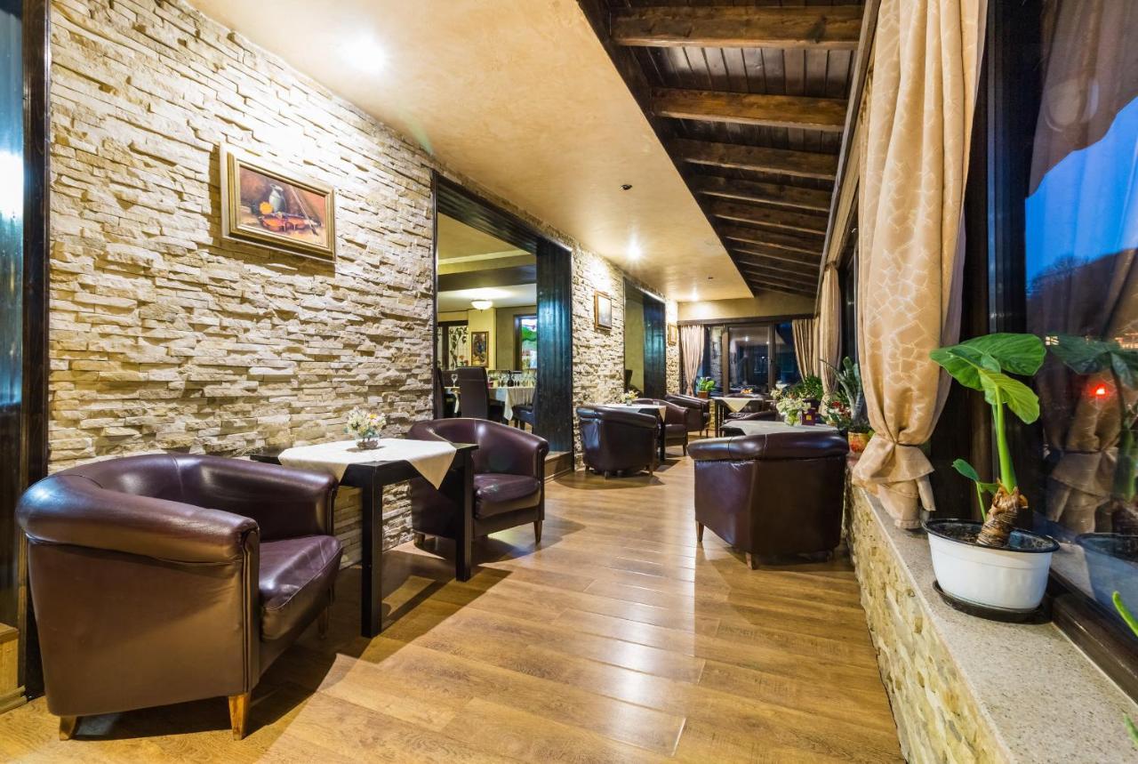 Hanul Simon Pensiune & Restaurant Törcsvár Kültér fotó