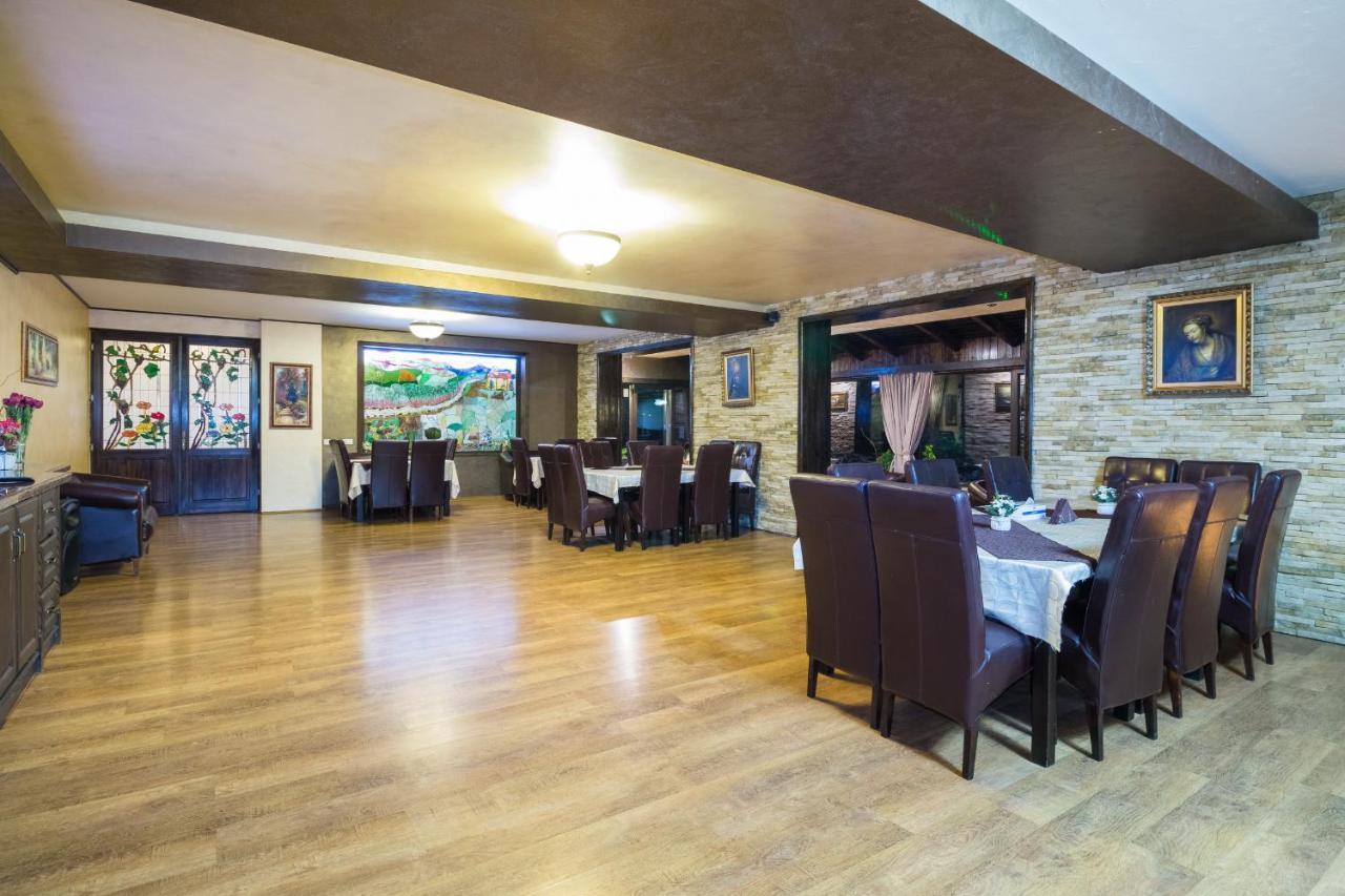 Hanul Simon Pensiune & Restaurant Törcsvár Kültér fotó